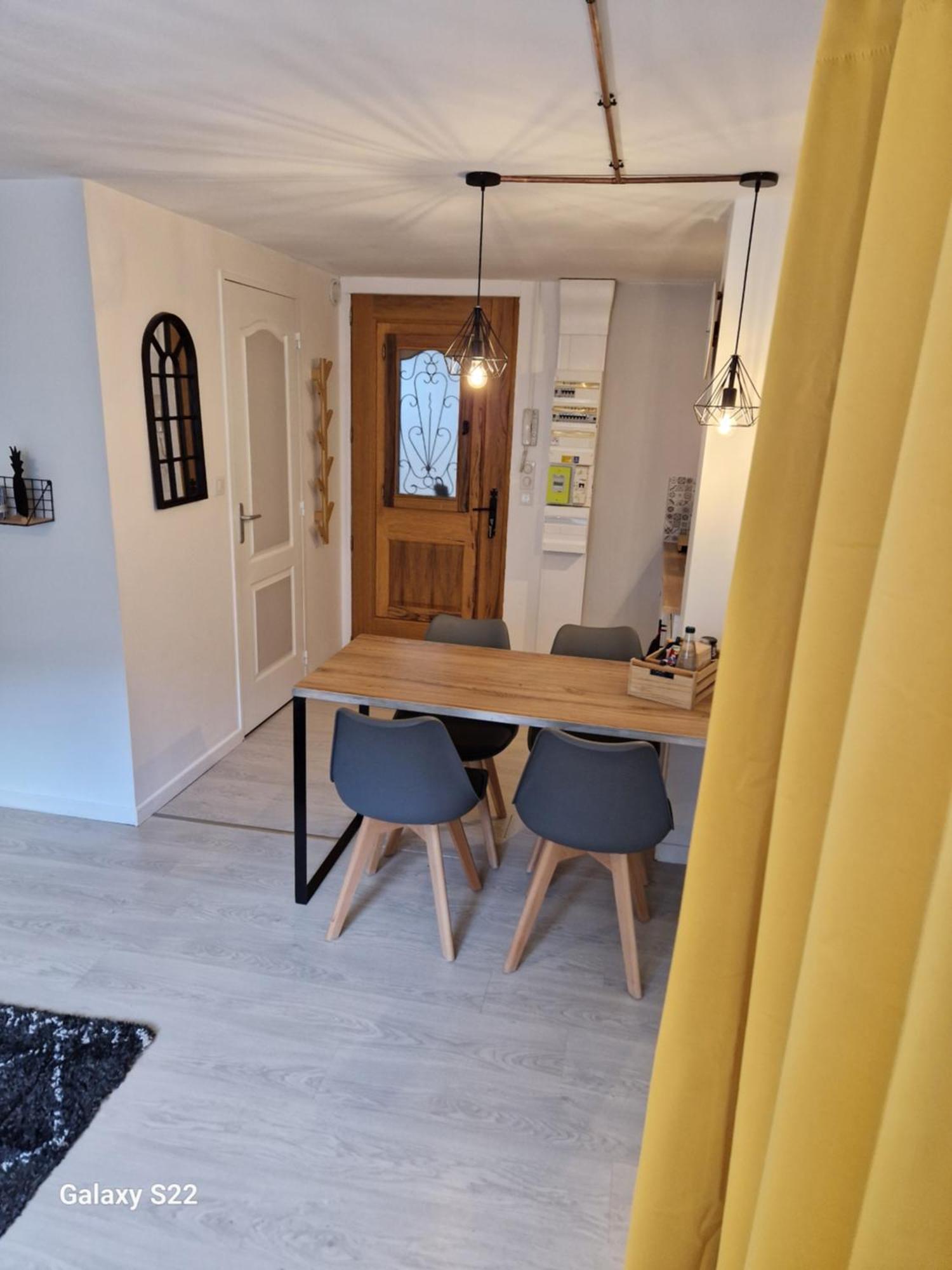 Studio Tout Confort Proche Des Thermes Vals-les-Bains Exterior foto